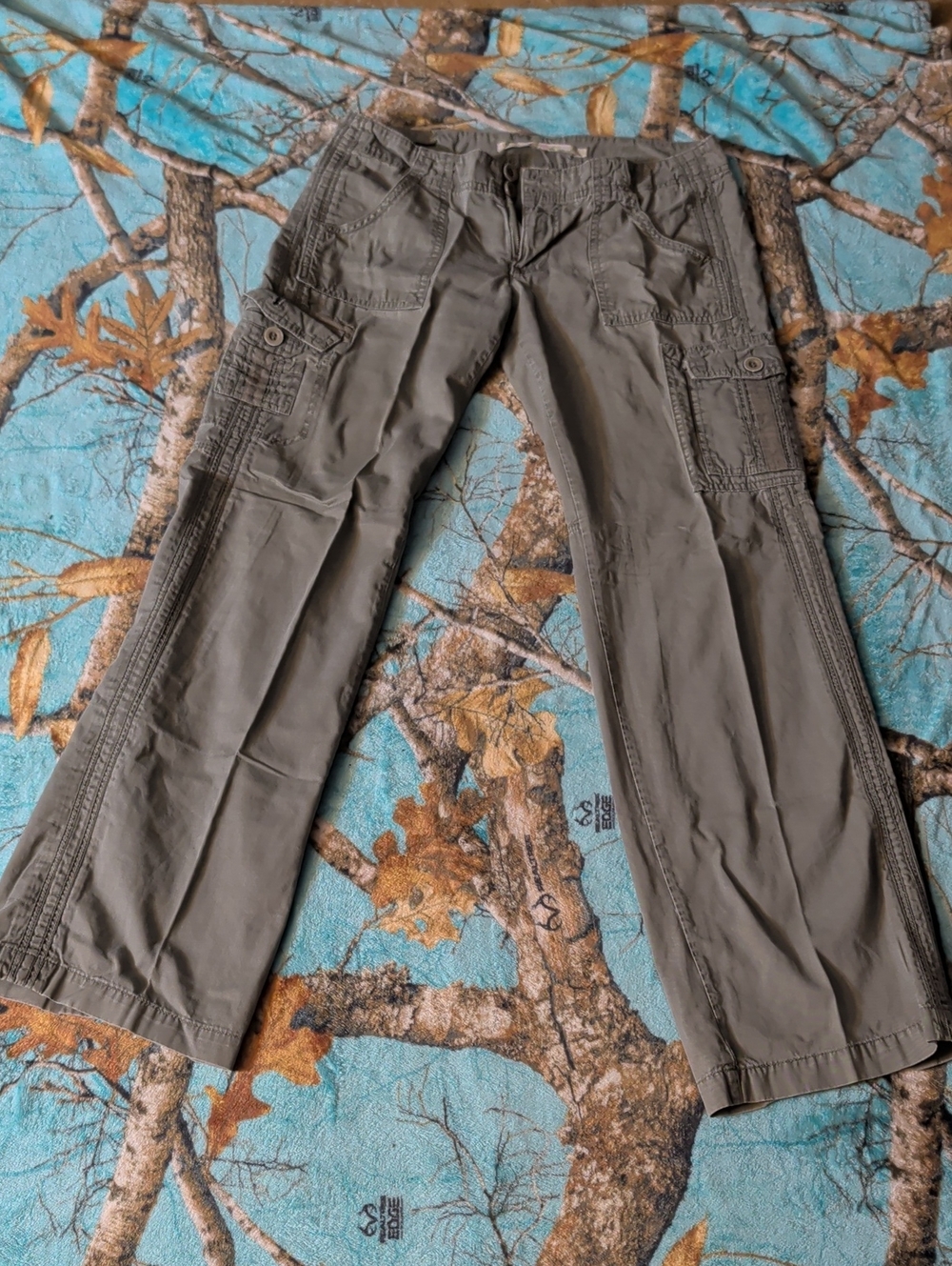 TILT Olive Green Straight-Leg Cargo Pants